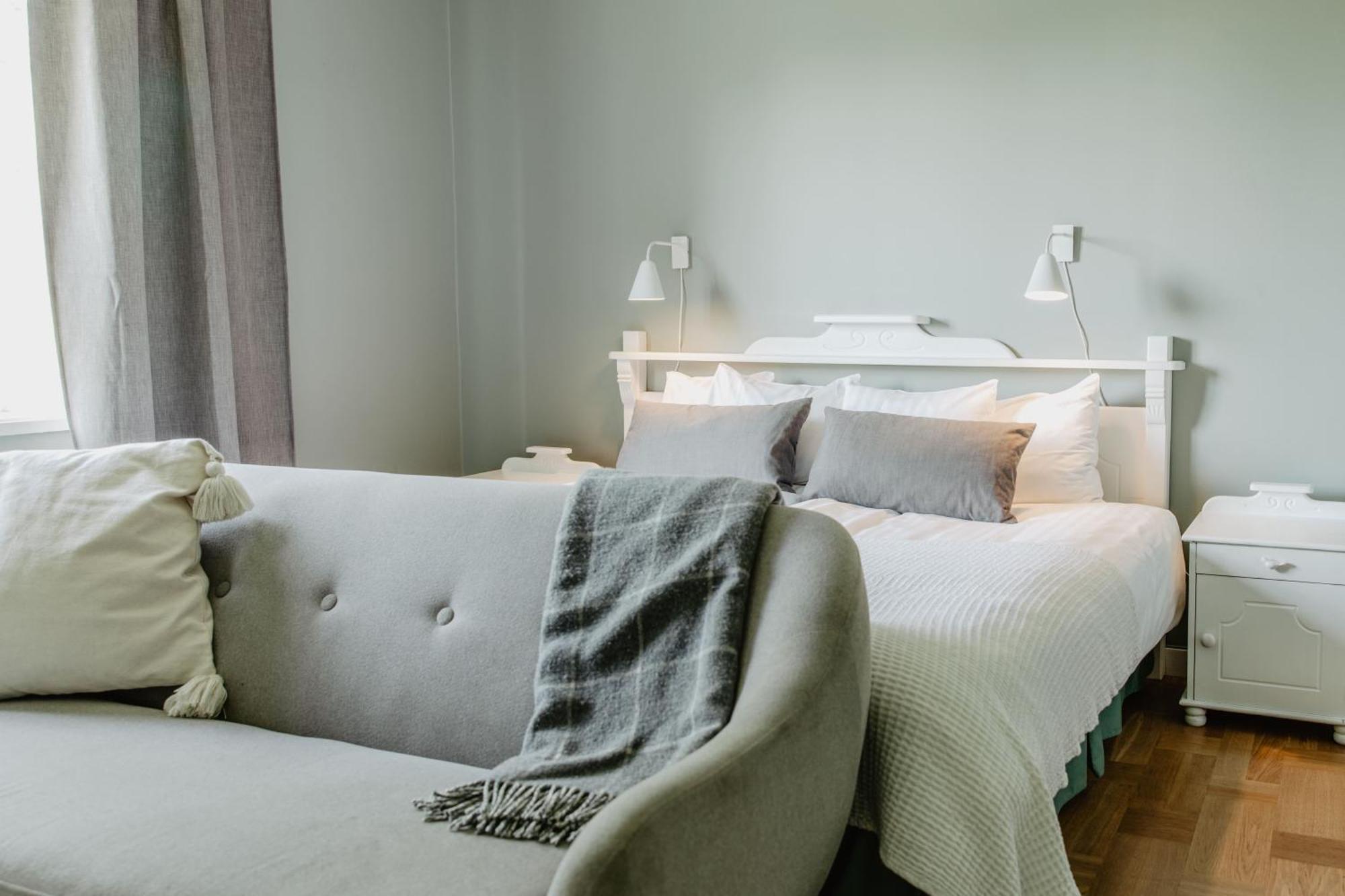 הוסקווארנה Slottsparken Motel מראה חיצוני תמונה